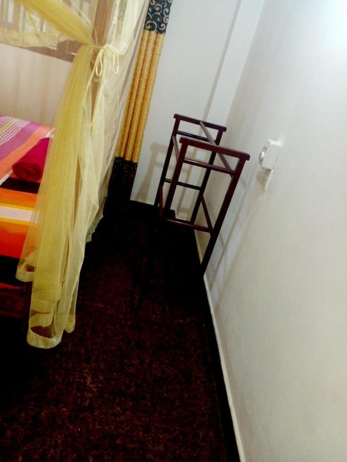 Pradeep Guest House Мірісса Екстер'єр фото